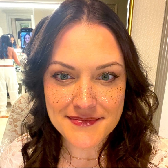 Meet your Posher, Jackie - Picture 1 of 1